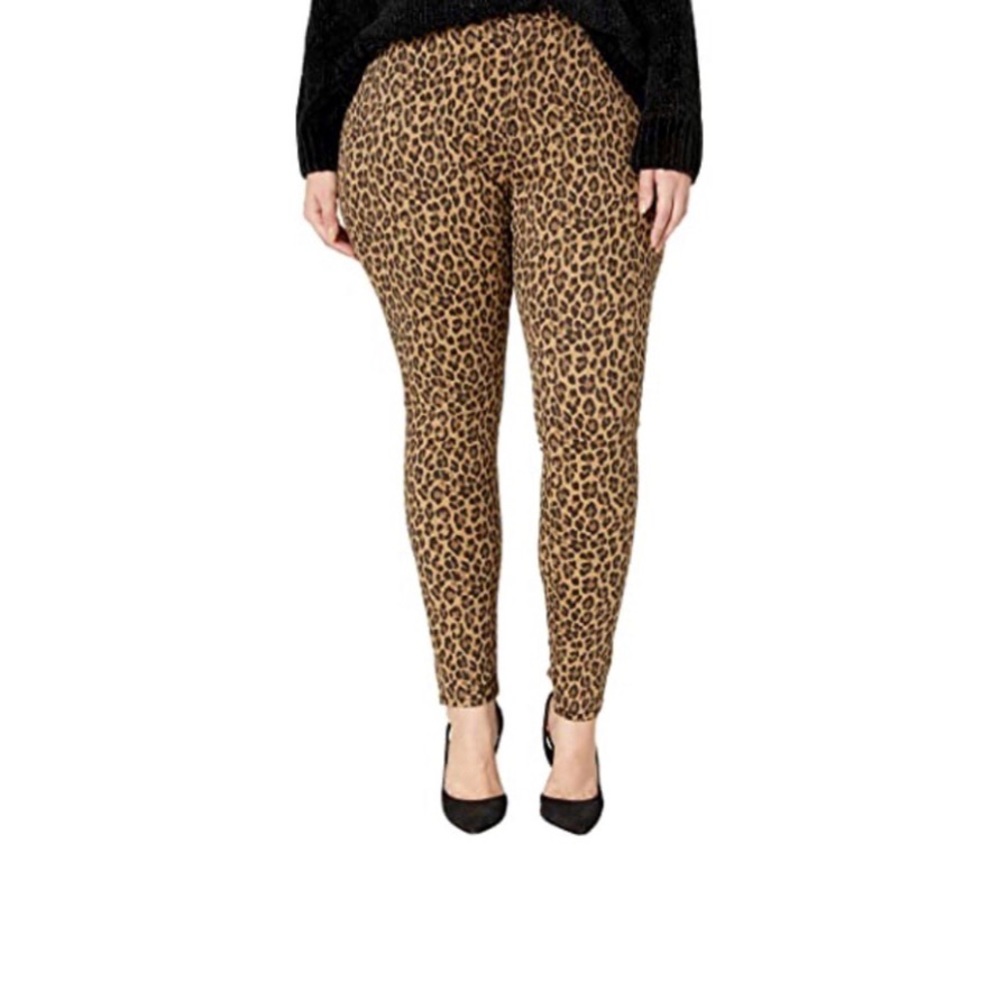 NWT. Levi’s Women’s 720 High Rise Skinny Jeans.